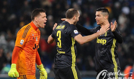 奥格斯堡替补奇兵建功,补时绝平保留保级悬念