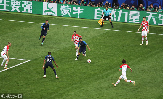  克莱蒙客场偷分成功，教练组针对性战术获赞  