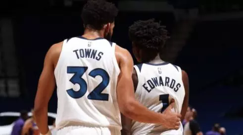  森林狼爱德华兹隔扣对手，视频疯传网络  