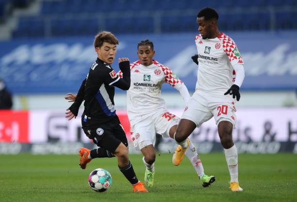  法兰克福，日本国脚，镰田大地，续约至，二零二五  